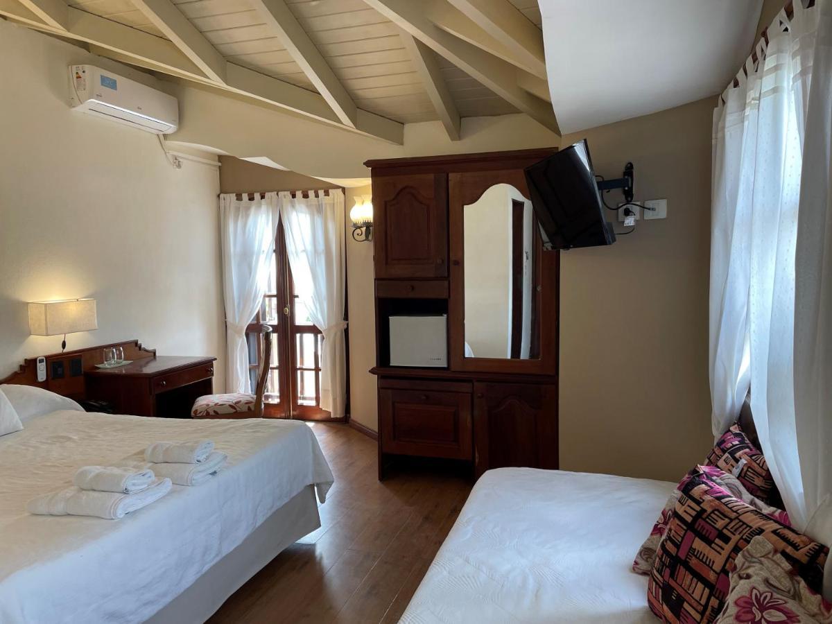 Hotel Santa Catalina Rio Cuarto Exterior photo